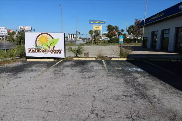 2418 US 19 HWY, Holiday, FL 34691