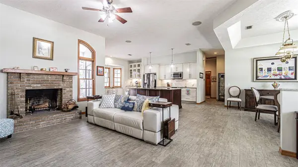 12211 COUNT PL, Thonotosassa, FL 33592