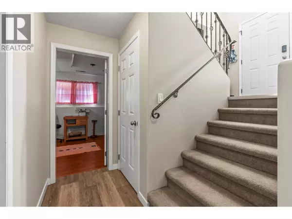 2907 Gyp Road, Falkland, BC V0E1W0