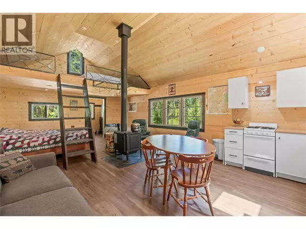 5950 Crouse Creek Forest, Westbridge, BC V0H2B0