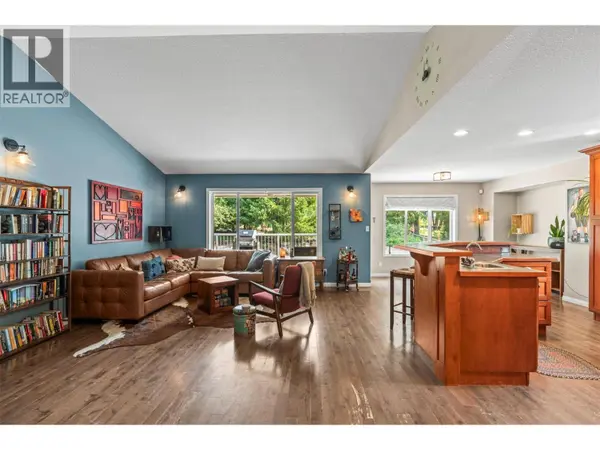 2907 Gyp Road, Falkland, BC V0E1W0