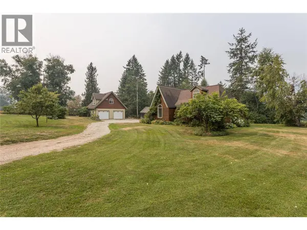 7704 97A Highway, Mara, BC V0E2K0