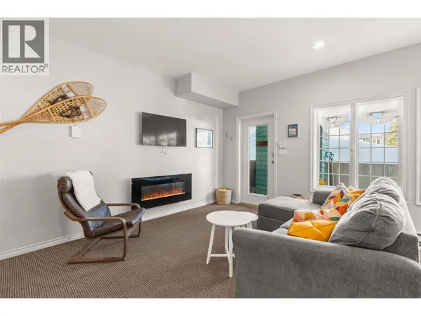 290 Silver Queen RD #1, Silver Star, BC V1B0S5