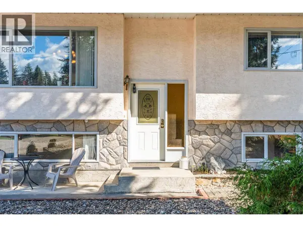 3419 Larch Drive, Armstrong, BC V4Y0S8