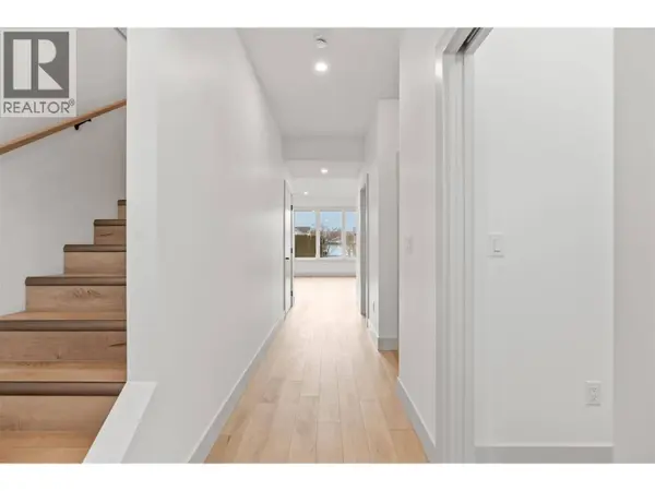 2345 Patterson AVE #101, Armstrong, BC V0E1B0