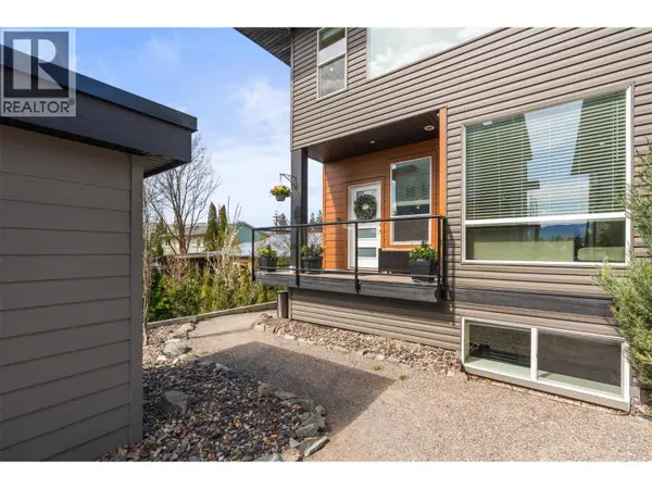 1804 46 AVE #4, Vernon, BC V1T3P5