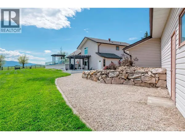 186 Stepping Stones Crescent, Spallumcheen, BC V1H1X2