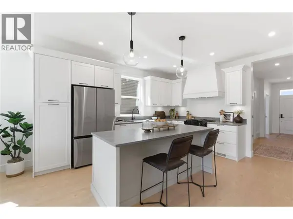 2468 Bradley Drive, Armstrong, BC V4Y0Y4