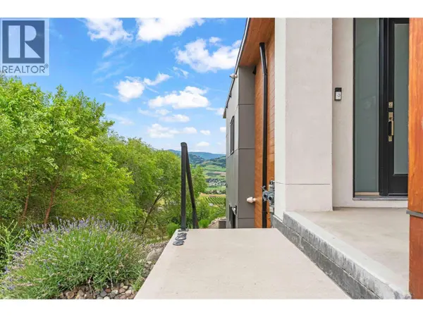 206 Vineyard Way, Vernon, BC V1H1Z7
