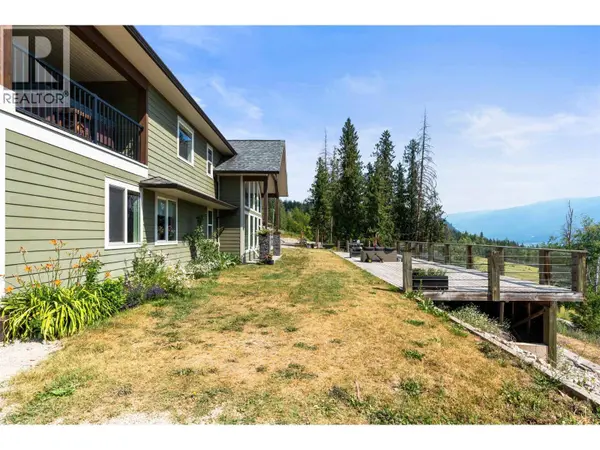 240 Grandview Bench Road, Grindrod, BC V1E2Y4
