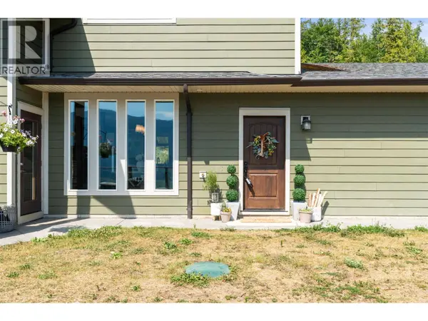 240 Grandview Bench Road, Grindrod, BC V1E2Y4