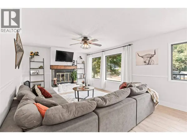 3925 Highland Park Crescent, Armstrong, BC V4Y0K2