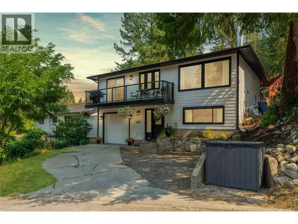 3925 Highland Park Crescent, Armstrong, BC V4Y0K2