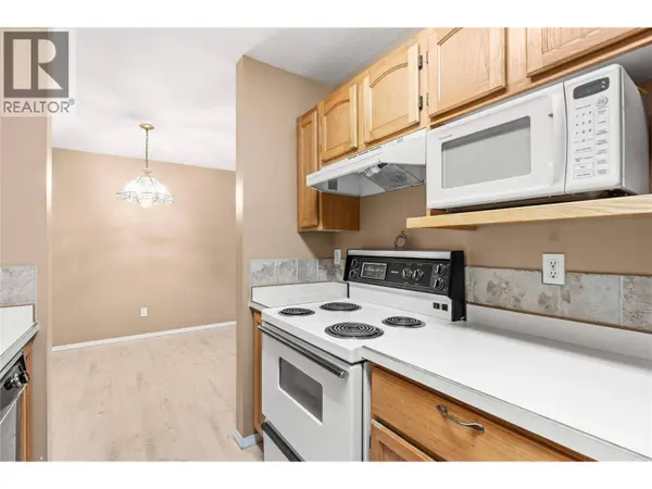 2435 Pleasant Valley RD #206, Armstrong, BC V4Y2A3