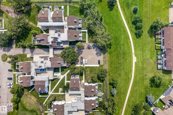 247 LANCASTER TC NW, Edmonton, AB T5X 5T5