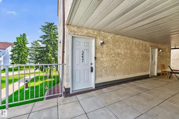 247 LANCASTER TC NW, Edmonton, AB T5X 5T5