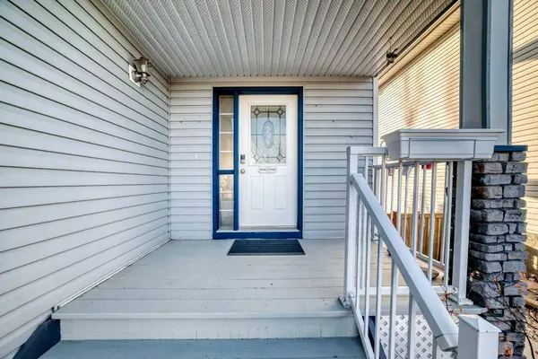 35 Citadel Ridge Close NW, Calgary, AB T3G 4V4