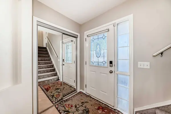 35 Citadel Ridge Close NW, Calgary, AB T3G 4V4