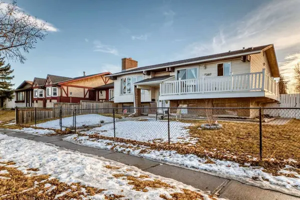 7160 Temple DR NE, Calgary, AB T1Y 4E7