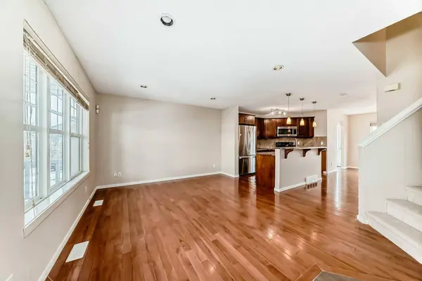 46 Panatella HL NW, Calgary, AB T3K 0B6