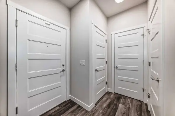 55 Wolf Hollow CRES SE #311, Calgary, AB T2X 5K9