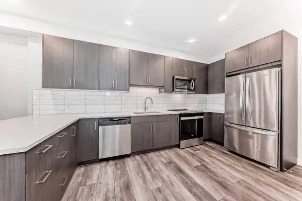 55 Wolf Hollow CRES SE #311, Calgary, AB T2X 5K9