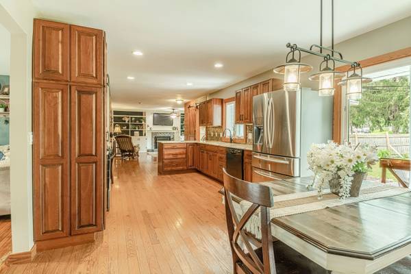 309 Harvard Dr, Deforest, WI 53532-1105