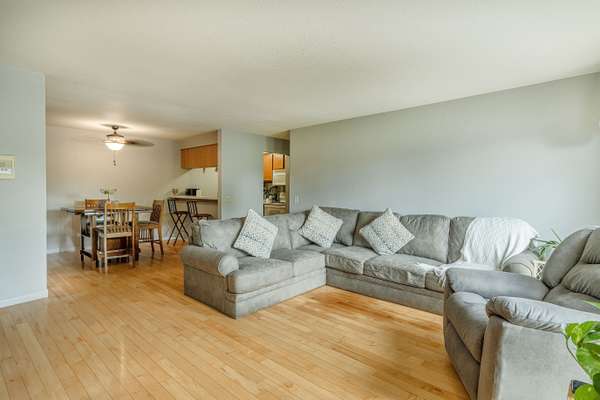 2420 Independence Ln #212, Madison, WI 53704-3550