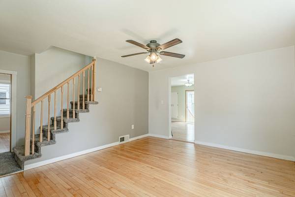 Columbus, WI 53925-1652,491 Fuller St
