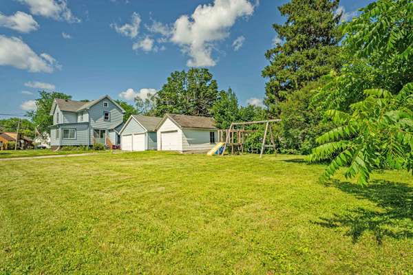 Columbus, WI 53925-1652,491 Fuller St