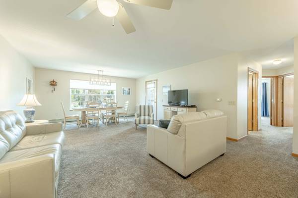 1629 Kings Mill Way, Madison, WI 53718-8270