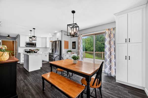 705 Stonefield Way, Mt Horeb, WI 53572-2379