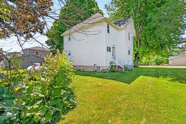 W2998 Approach St, Doylestown, WI 53928-7113