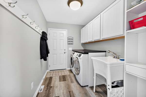 4716 Catalina Pkwy, Mcfarland, WI 53558-8771