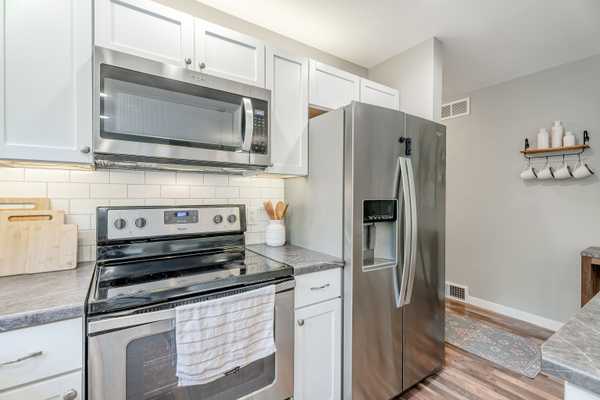 3614 Bittner Ln, Mcfarland, WI 53558-9656