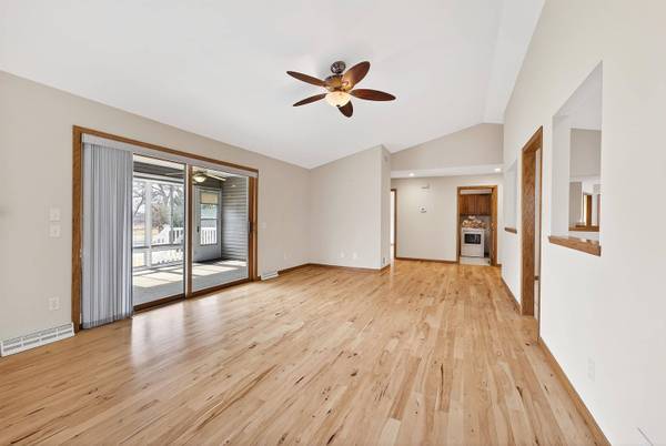 5703 W OPEN Meadow, Mcfarland, WI 53558