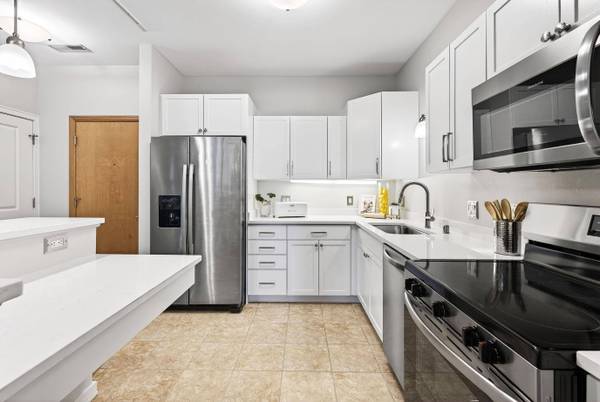 5196 SASSAFRAS Drive #105, Fitchburg, WI 53711