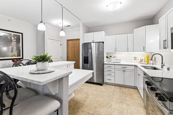 5196 SASSAFRAS Drive #105, Fitchburg, WI 53711