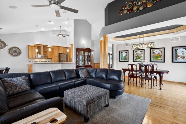 4604 PLANTATION Court, Middleton, WI 53562