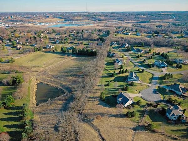 4604 PLANTATION Court, Middleton, WI 53562