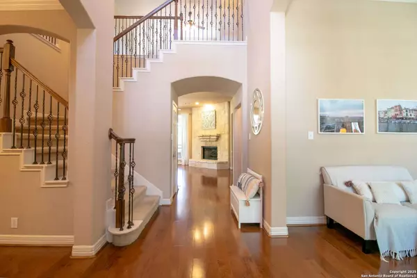 3558 Hilldale Pt, San Antonio, TX 78261