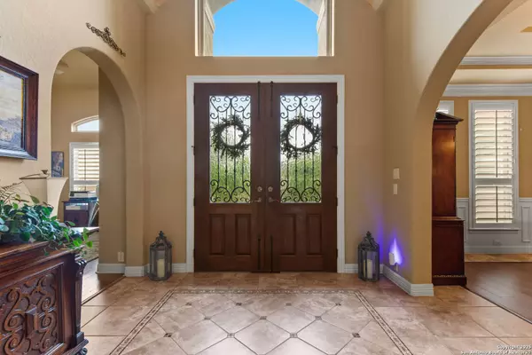 627 Reenie, San Antonio, TX 78258