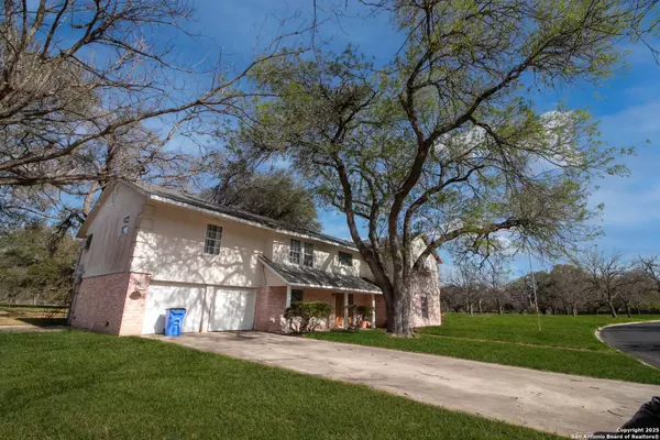 7 Glen Cove, Seguin, TX 78155