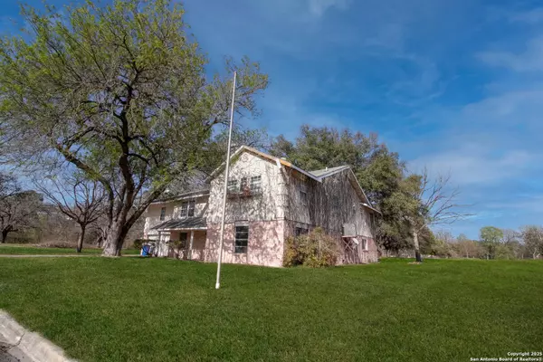 7 Glen Cove, Seguin, TX 78155