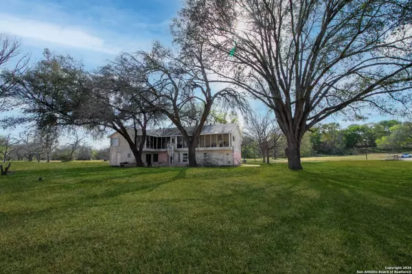 7 Glen Cove, Seguin, TX 78155