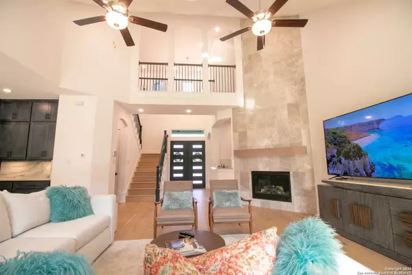 7302 Cresta Bulivar, San Antonio, TX 78256