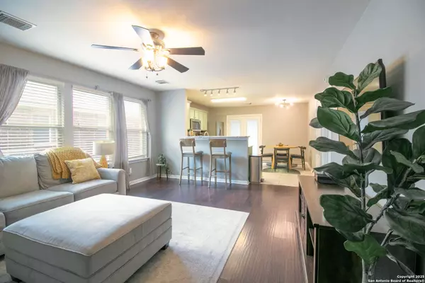 174 Spice Oak Ln, Cibolo, TX 78108