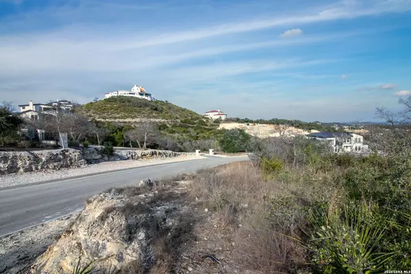 10028 Cates Creek, San Antonio, TX 78255