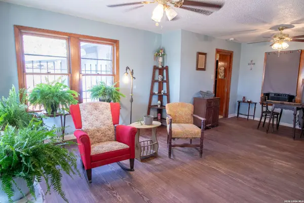 16472 N State Highway 16, Poteet, TX 78065