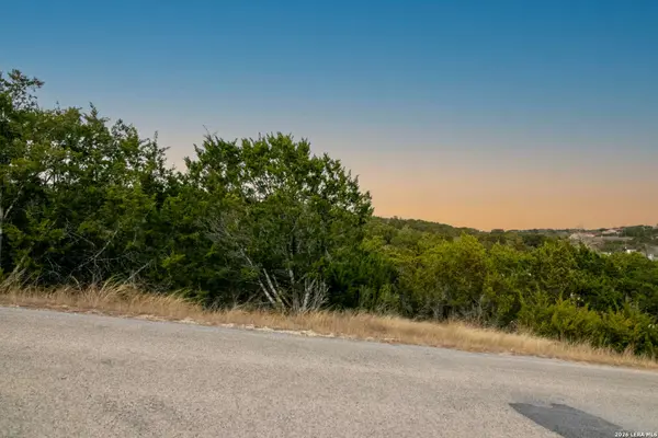 197 Hills Dr, Kerrville, TX 78028